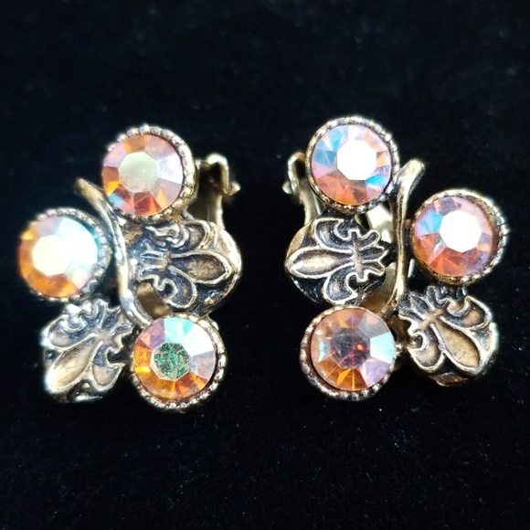 Vintage Austrian Crystal Clip Earrings Gold Tone - Picture 6 of 11